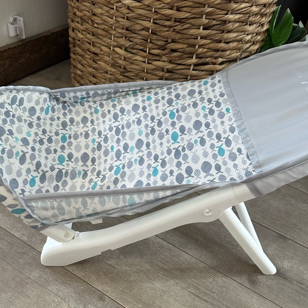 Baby Delight Cushy Nest Cirro Infant Mesh Bather- Grey Fish Infant Baby Bather